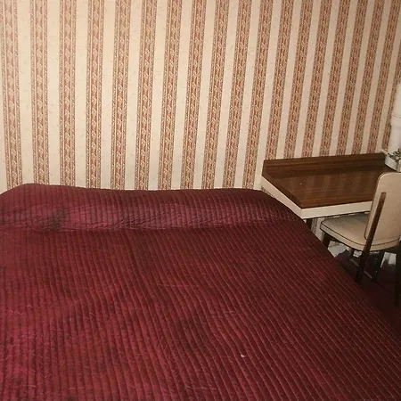Saint Pierre Hotel Paris
